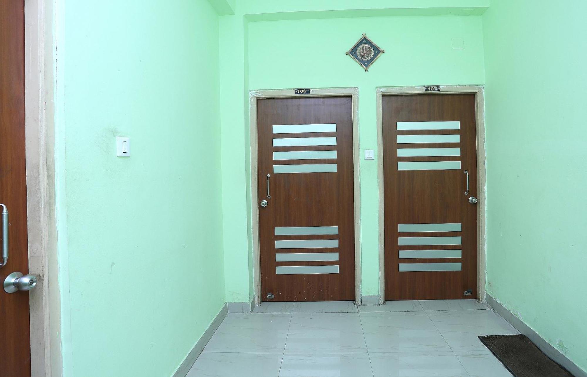 Hotel O Sambit Nx Бхубанешвар Екстериор снимка
