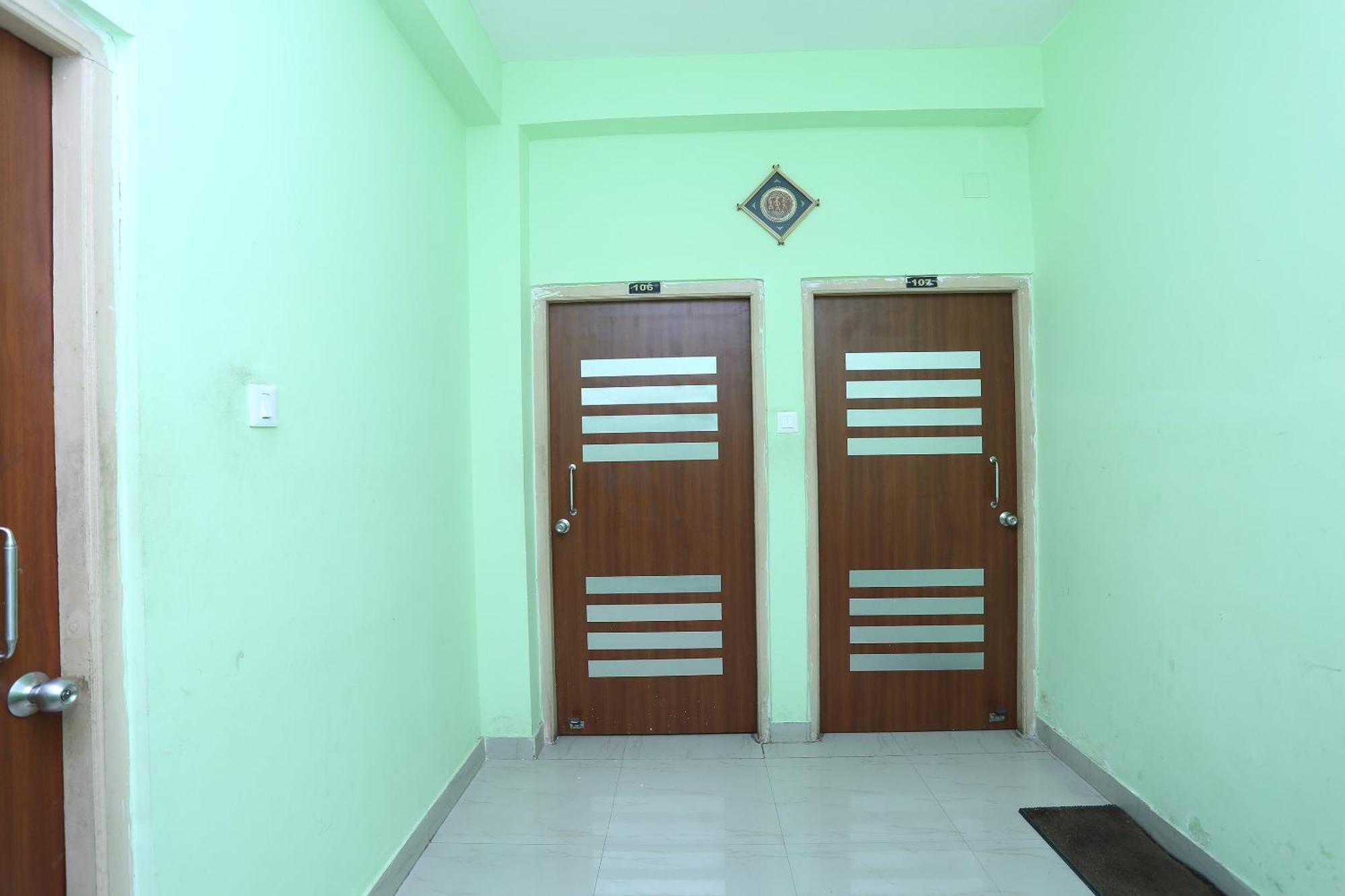 Hotel O Sambit Nx Бхубанешвар Екстериор снимка